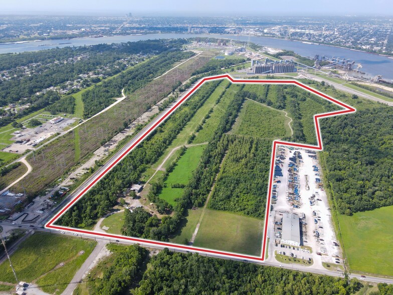536 Seven Oaks Blvd, Bridge City, LA à louer - Photo du bâtiment - Image 2 de 7