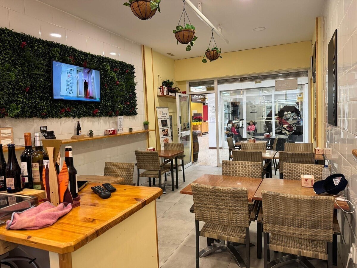 Las Rozas de Madrid, MAD 28290 - Unit Res -  - Interior Photo - Image 1 of 9