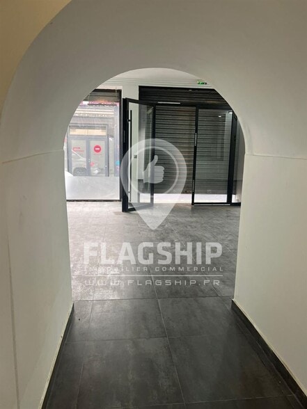 Retail in Paris for lease - Interior Photo - Image 3 of 9
