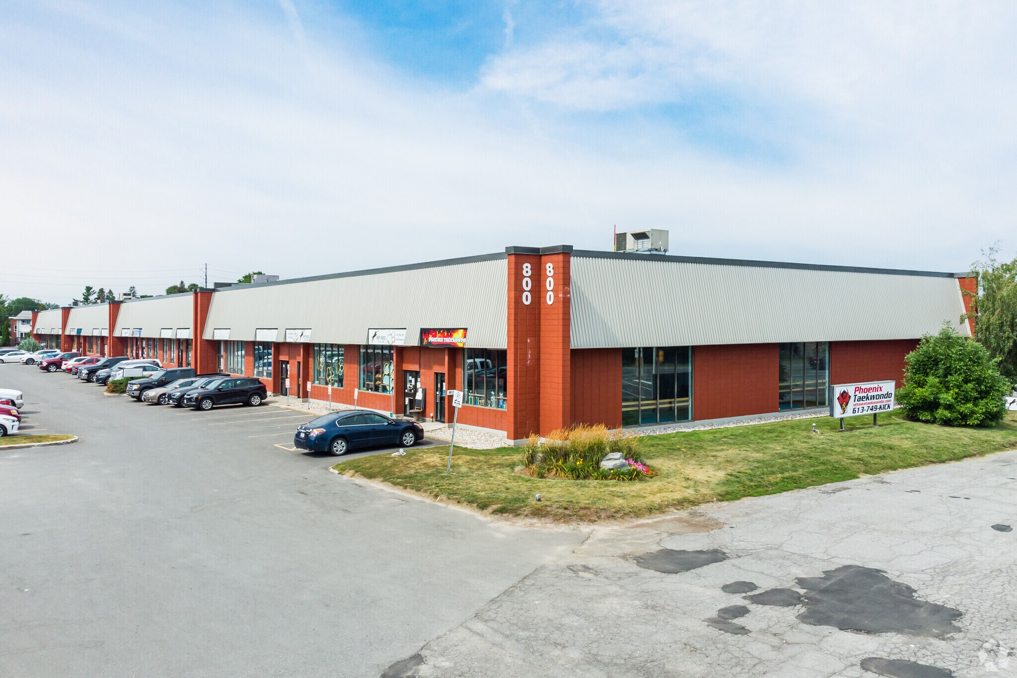 800 Industrial Ave, Ottawa, ON à vendre Photo principale- Image 1 de 1