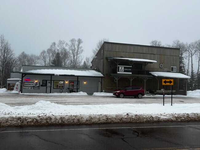 Plus de détails pour 2 Thompson Park Dr, Grand Marais, MN - Commerce de détail à vendre