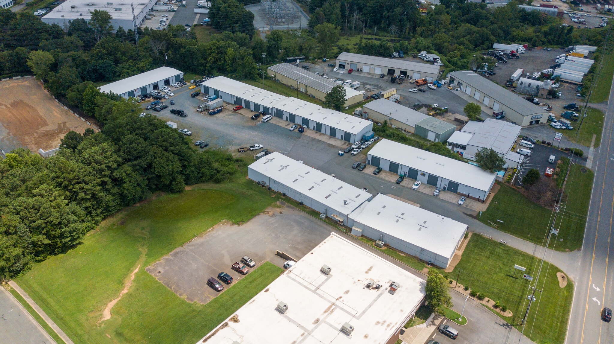 8718 Statesville Rd, Charlotte, NC for lease Primary Photo- Image 1 of 2