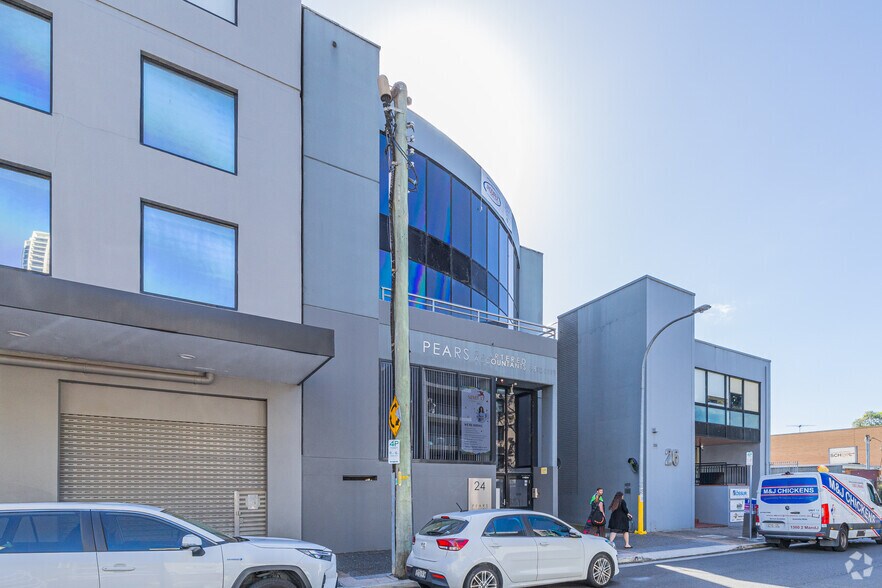 24 Ross St, Parramatta à louer - Photo du bâtiment - Image 2 de 7