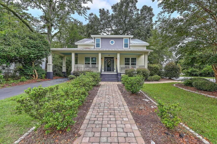 202 E 2nd North St, Summerville, SC à vendre - Photo du bâtiment - Image 1 de 46