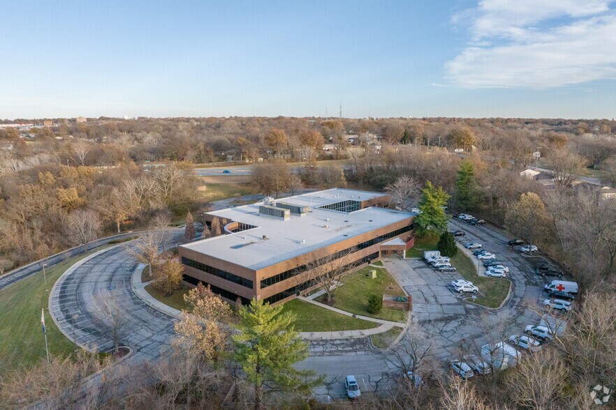 6601 Winchester Ave, Kansas City, MO for lease - Aerial - Image 2 of 4