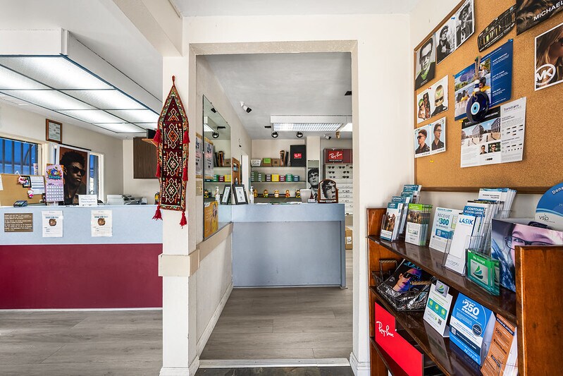 5811 Beach Blvd, Buena Park, CA à vendre - Photo intérieure - Image 3 de 20