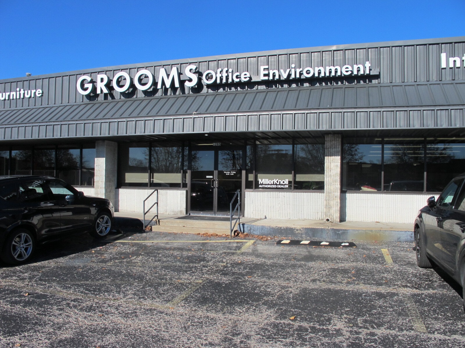 1249-1251 E Montclair St, Springfield, MO for lease Building Photo- Image 1 of 10