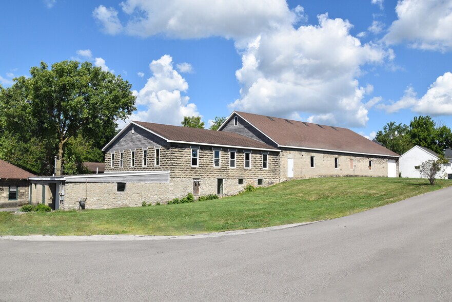 34 Spring, Williamsville, NY à vendre - Photo du bâtiment - Image 1 de 7