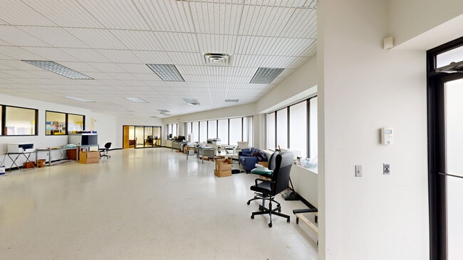 More details for 111 Roberts St, East Hartford, CT - Office/Medical, Industrial for Lease