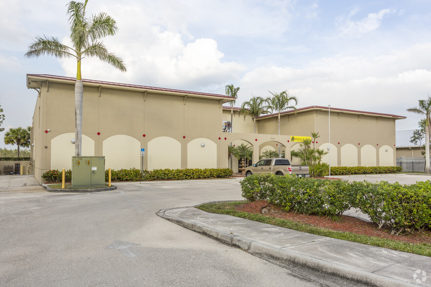 3527 Plover Ave, Naples, FL for sale - Primary Photo - Image 1 of 1