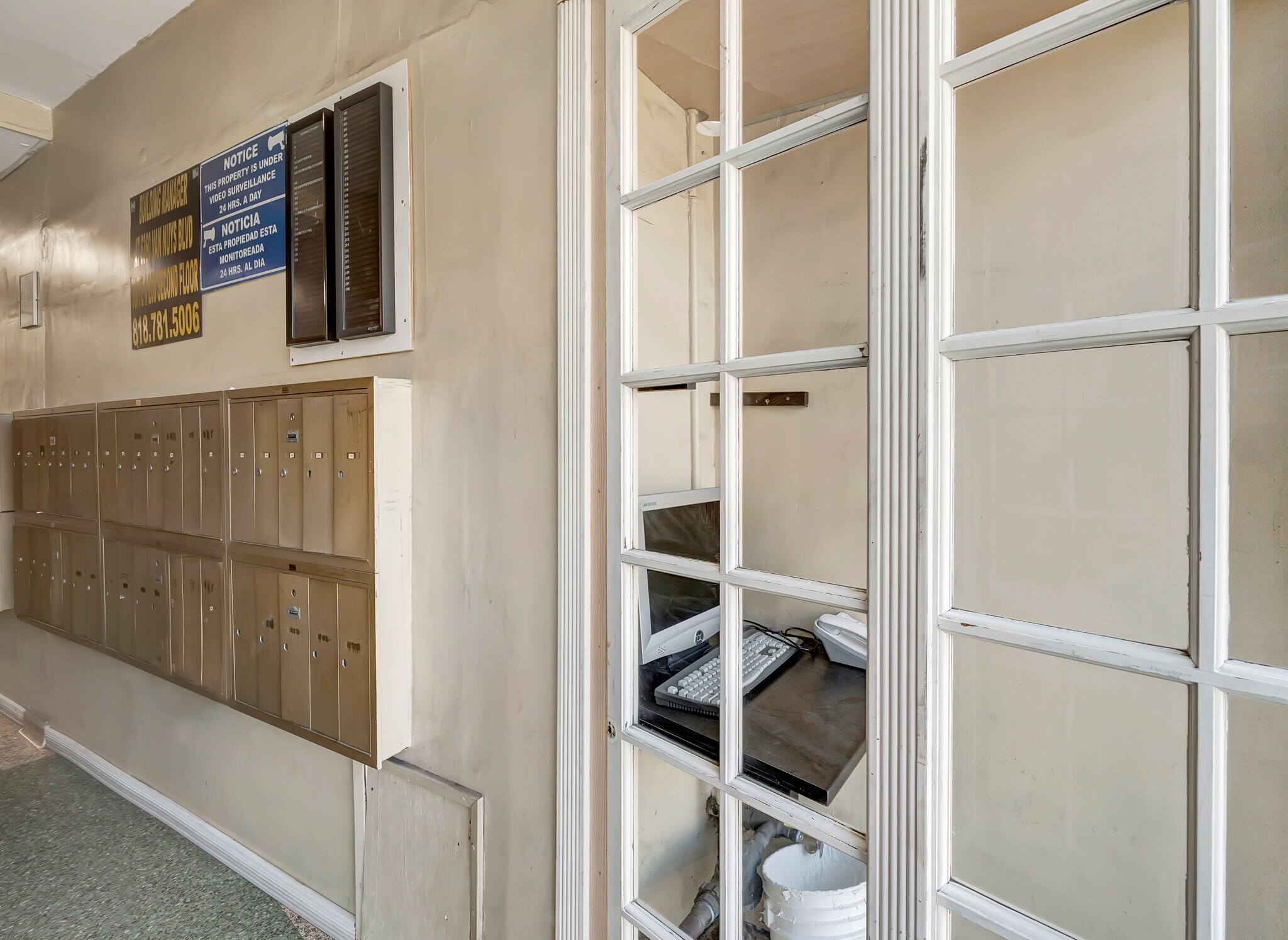 14416 Victory Blvd, Van Nuys, CA à louer Photo intérieure- Image 1 de 3