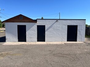 2538 E McDowell Rd, Phoenix, AZ for lease Interior Photo- Image 1 of 21