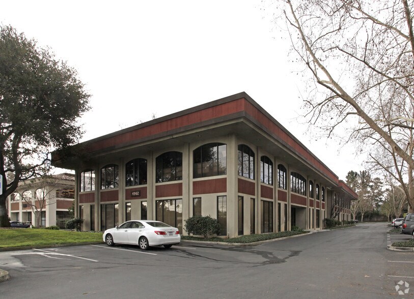 4962 El Camino Real, Los Altos, CA à louer - Photo du bâtiment - Image 3 de 16