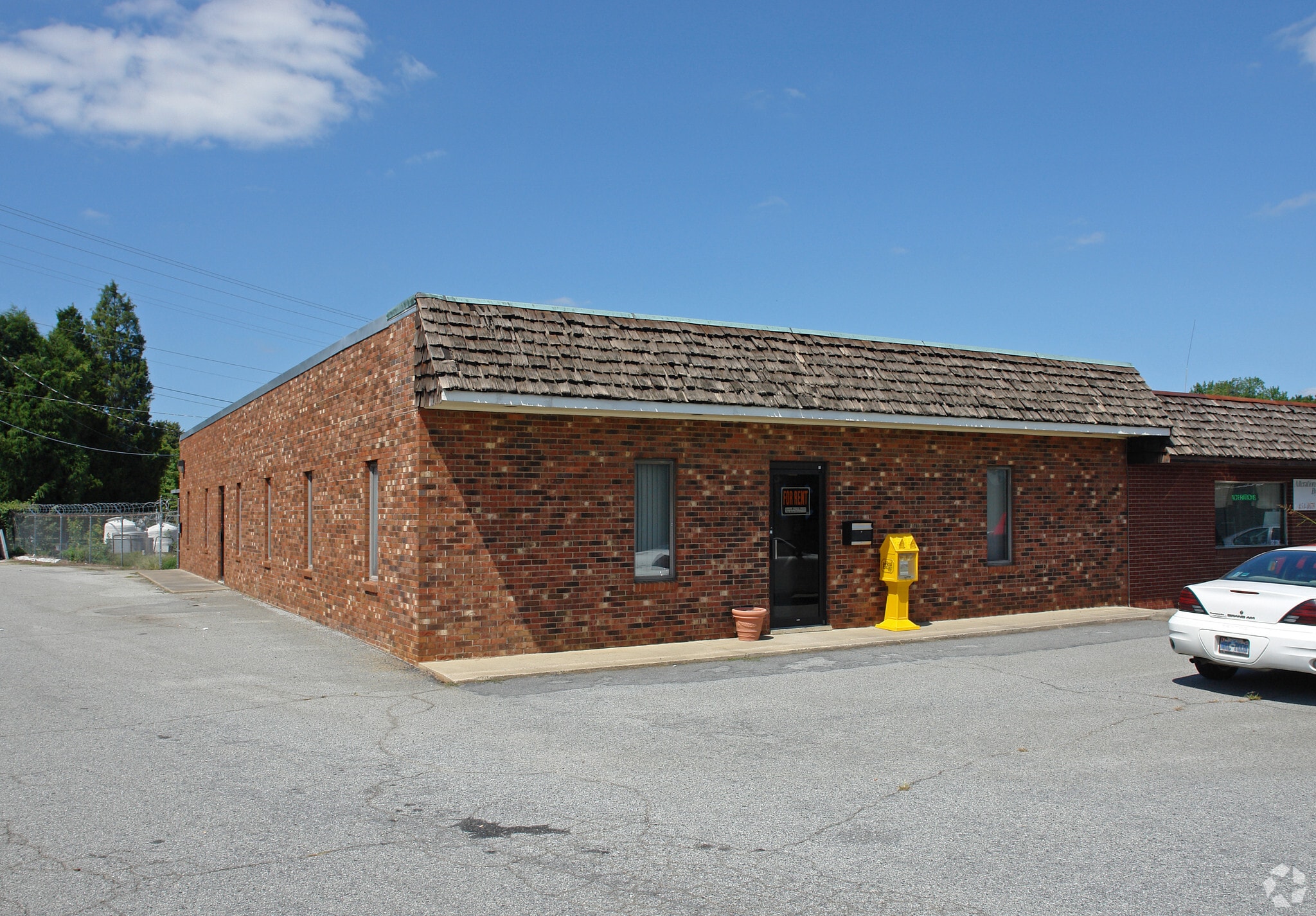 808-810 W Main St, Jamestown, NC for sale Primary Photo- Image 1 of 27