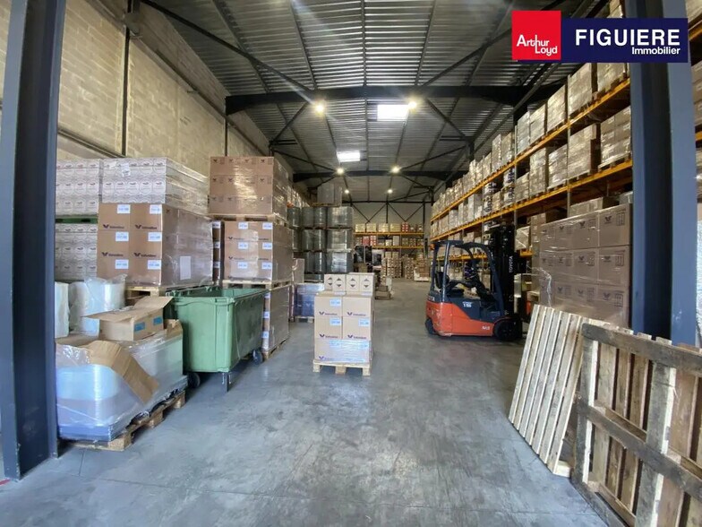 230 Rue Henri Delaunay, Aix-en-Provence à louer - Photo du bâtiment - Image 2 de 44