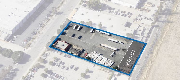 4908 Gregg Rd, Pico Rivera, CA à louer - Aérien - Image 1 de 1
