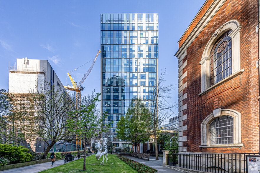 69 Old Broad St, London for lease - Primary Photo - Image 1 of 81