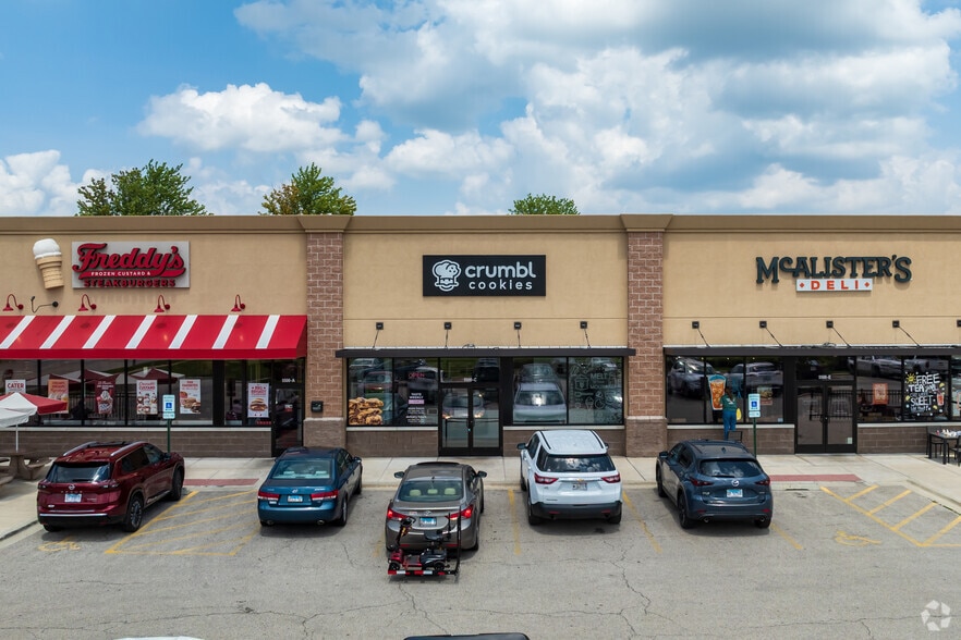 5500 Northwest Hwy, Crystal Lake, IL for lease - Building Photo - Image 2 of 5