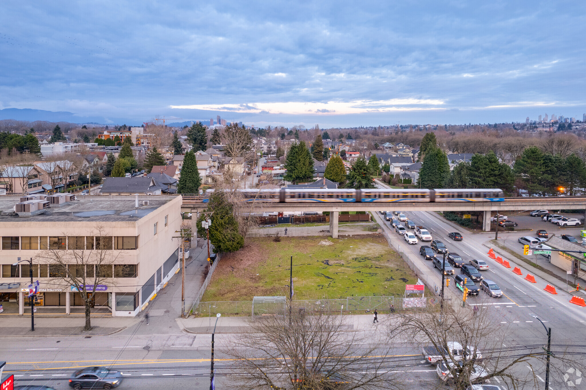 1705 12th Av E, Vancouver, BC for sale Primary Photo- Image 1 of 4