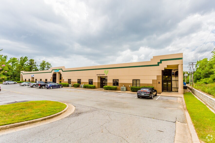1515 S Bowman Rd, Little Rock, AR à louer - Photo principale - Image 1 de 7