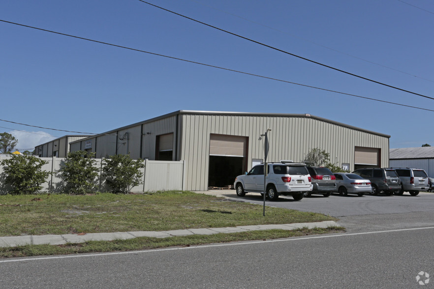 155 Levy Rd, Atlantic Beach, FL for lease - Primary Photo - Image 1 of 40