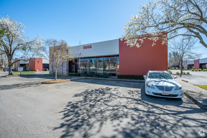 9806 Old Winery Pl, Sacramento, CA for lease - Building Photo - Image 3 of 7