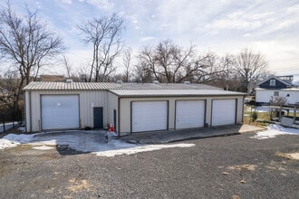 12 A Cattlemans Ln, Berryville, VA for lease Building Photo- Image 1 of 8