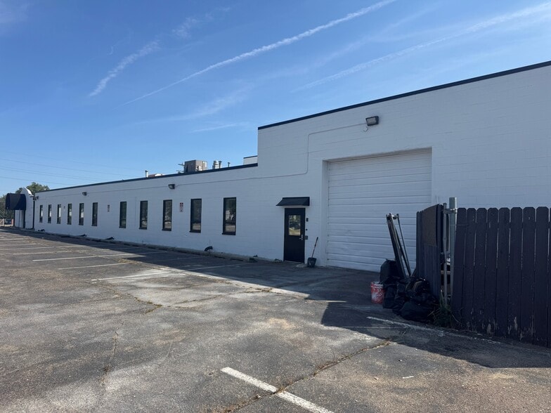 24435 Halsted Rd, Farmington Hills, MI for sale - Building Photo - Image 2 of 2