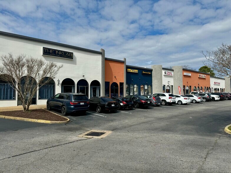 3972 Holland Rd, Virginia Beach, VA à louer - Photo du bâtiment - Image 3 de 7