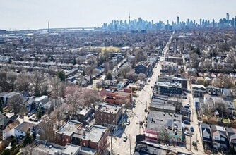 1395 Gerrard St E, Toronto, ON - AERIAL  map view