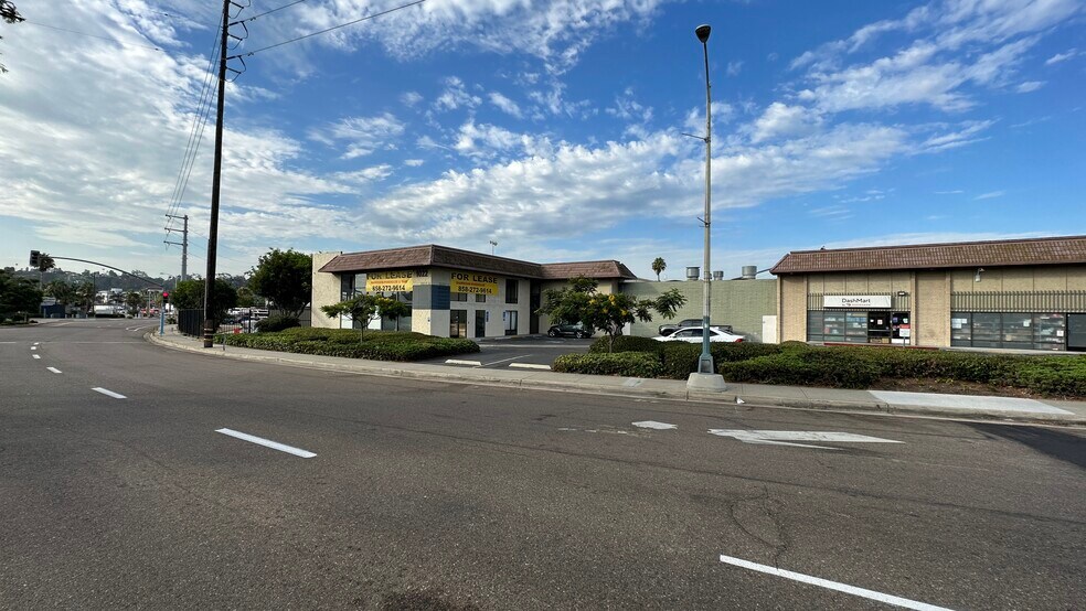 1022 W Morena Blvd, San Diego, CA à louer - Photo du bâtiment - Image 3 de 14