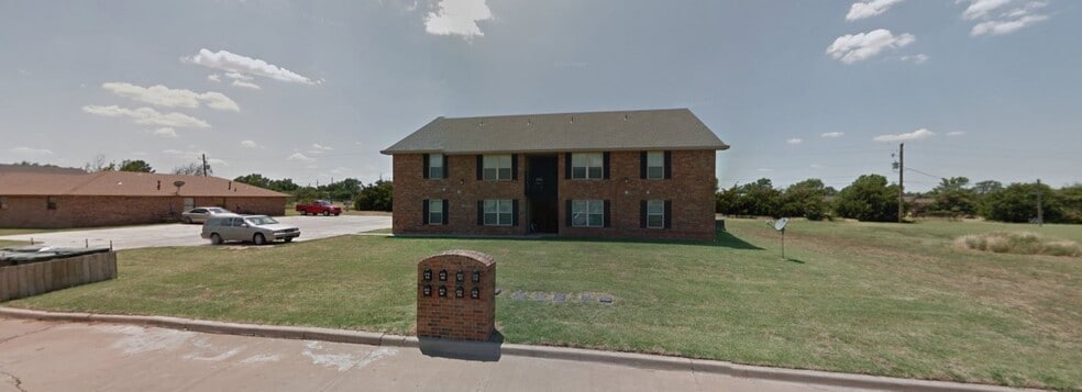 213 Wheatland Dr, Fairview, OK à vendre - Photo du bâtiment - Image 2 de 2