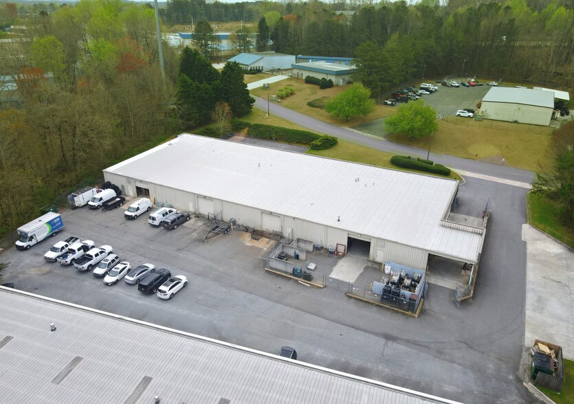 1479 Ventura Dr, Cumming, GA à vendre - Photo du bâtiment - Image 3 de 28