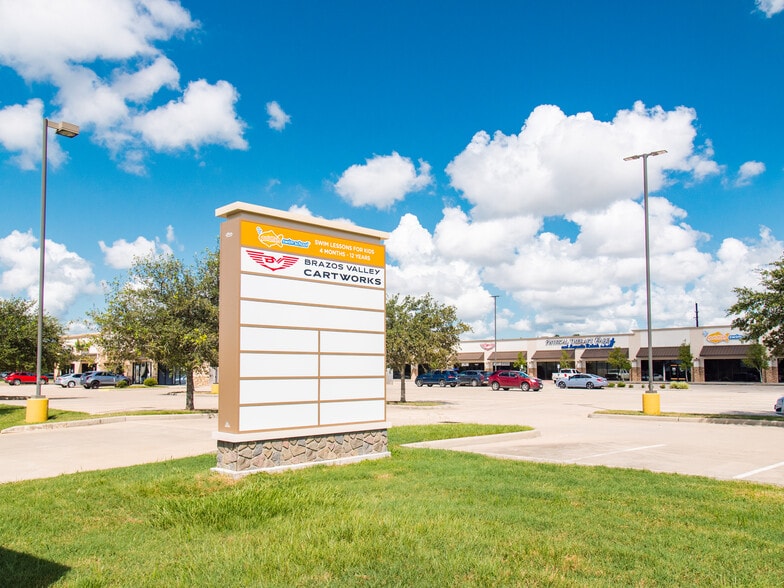 26440 FM 1093 Rd, Katy, TX à louer - Photo du bâtiment - Image 2 de 6