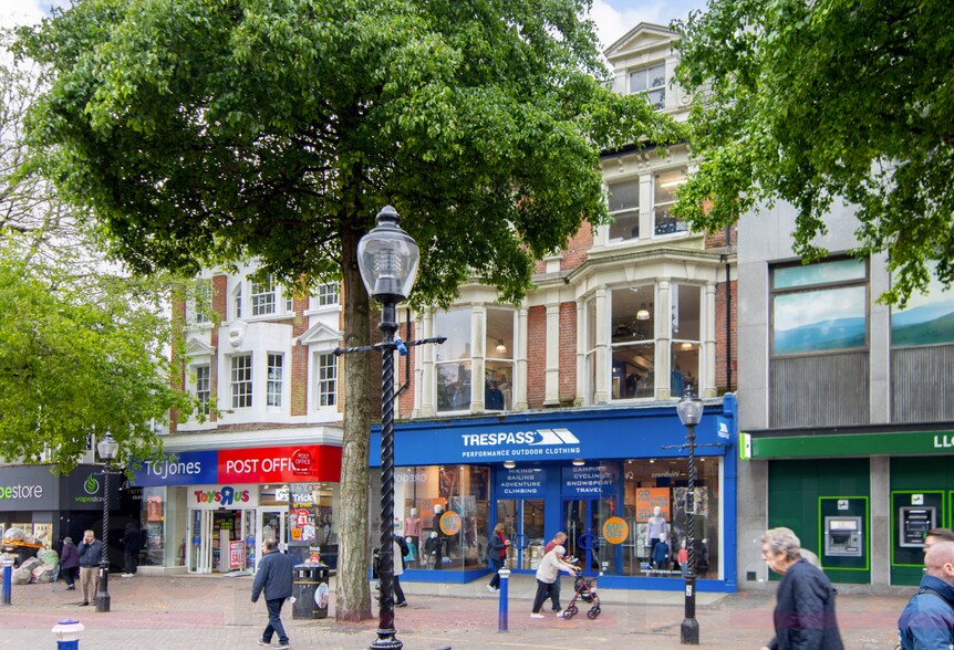 106-108 Terminus Rd, Eastbourne à vendre - Photo du bâtiment - Image 3 de 3