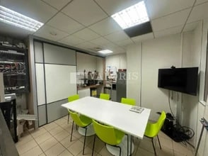 Flex in Saint-Priest for lease Interior Photo- Image 2 of 6