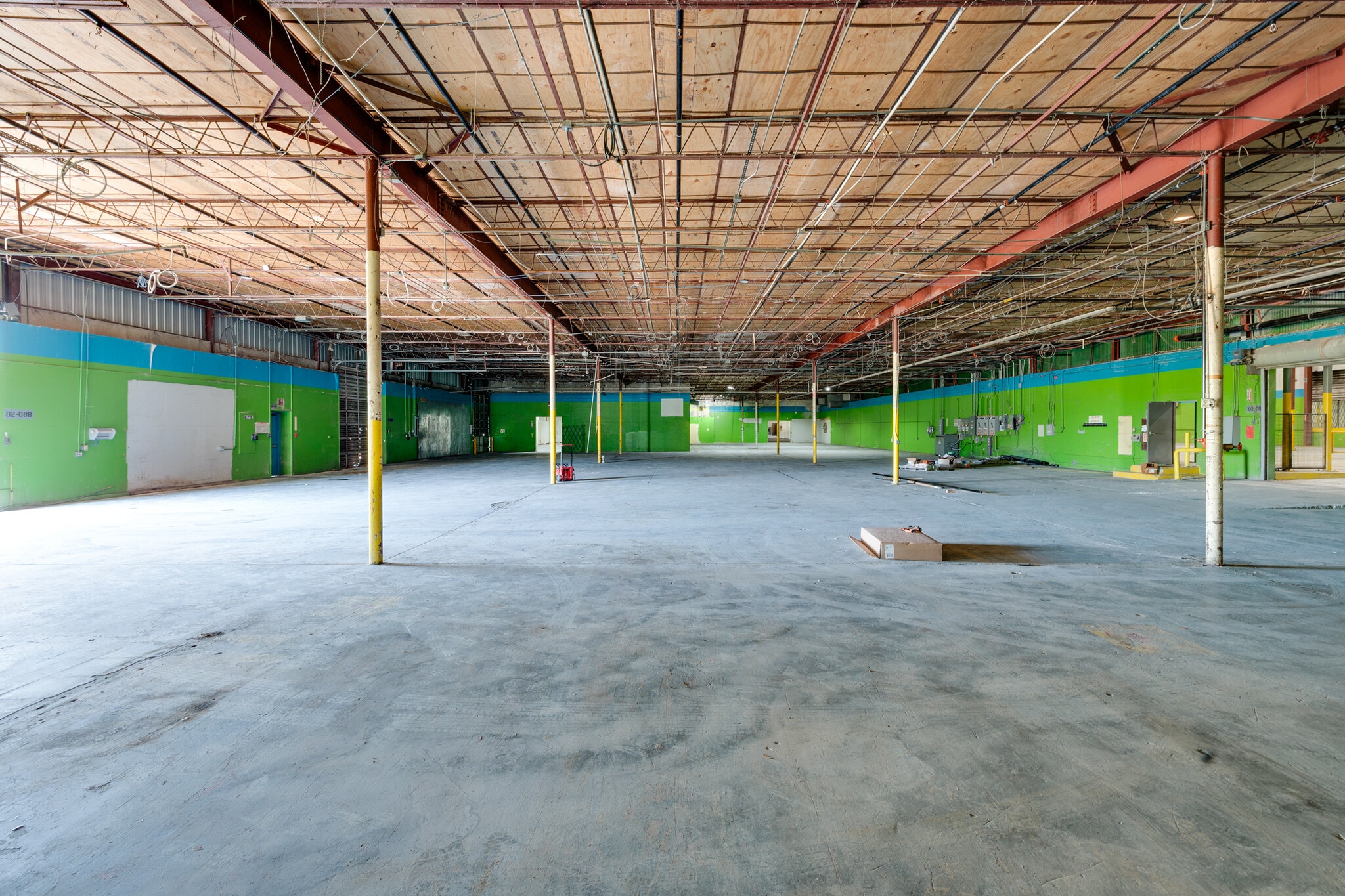 6750 N Bryan Dairy Rd, Seminole, FL for lease Interior Photo- Image 1 of 11
