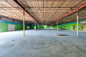 6750 N Bryan Dairy Rd, Seminole, FL for lease Interior Photo- Image 1 of 11