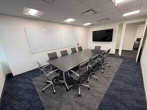 4190 Lougheed Hwy, Burnaby, BC for lease Interior Photo- Image 1 of 12