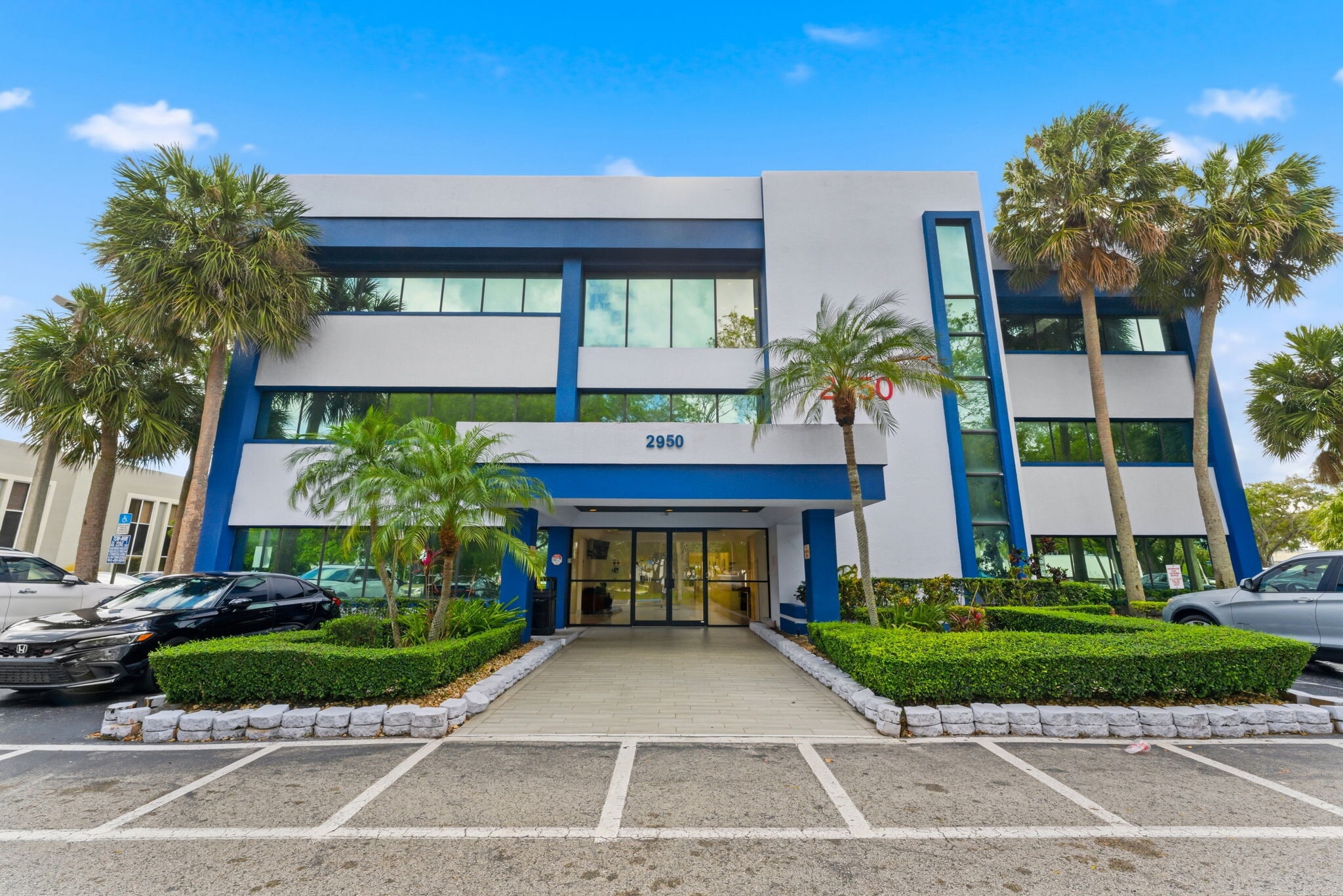 2950 W Cypress Creek Rd, Fort Lauderdale, FL for lease Primary Photo- Image 1 of 47
