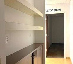 3301 17th Ave SE, Calgary, AB à louer Photo intérieure- Image 2 de 7