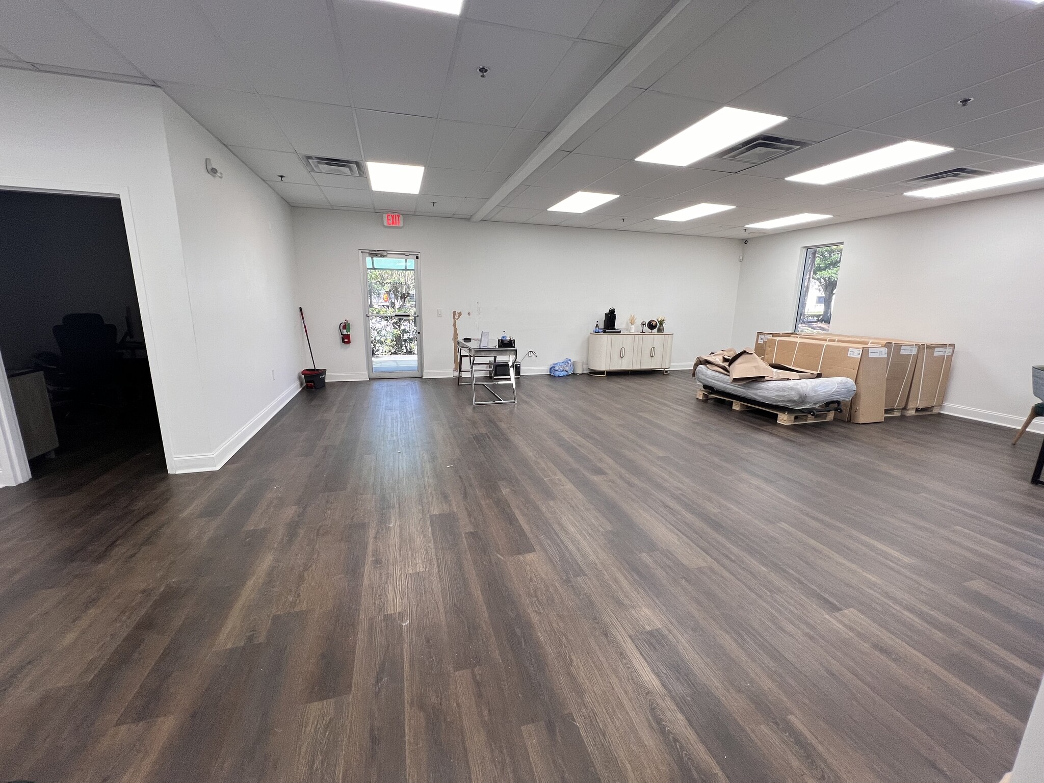 1920 Cypress Lake Dr, Orlando, FL for lease Interior Photo- Image 1 of 9