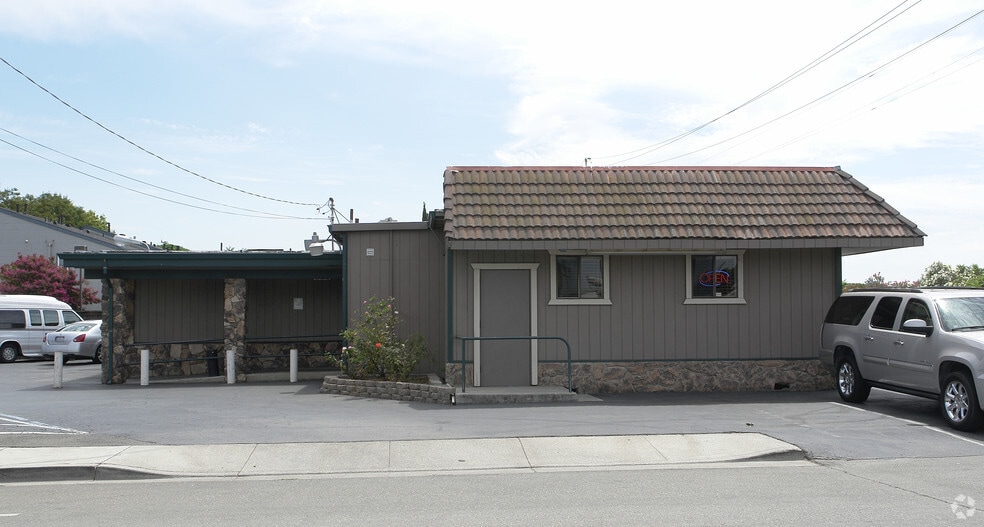 8500 Brentwood Blvd, Brentwood, CA for lease - Building Photo - Image 2 of 2