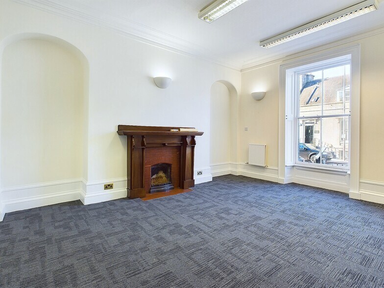 17 Albert St, Aberdeen à vendre - Photo du bâtiment - Image 2 de 8