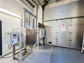 415 Rue Claude Nicolas Ledoux, Aix-en-Provence à louer Photo intérieure- Image 1 de 4