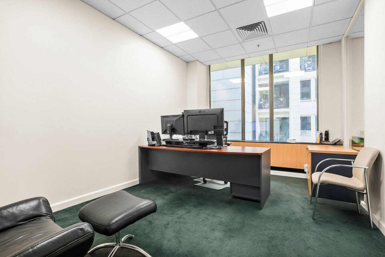 368 St Kilda Rd, Melbourne, VIC 3004 - Unit 207 - - Interior Photo - Image 1 of 5