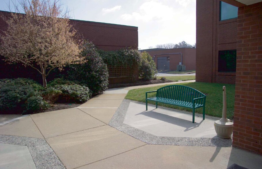 600 Lynnhaven Pky, Virginia Beach, VA à vendre - Autre - Image 3 de 12