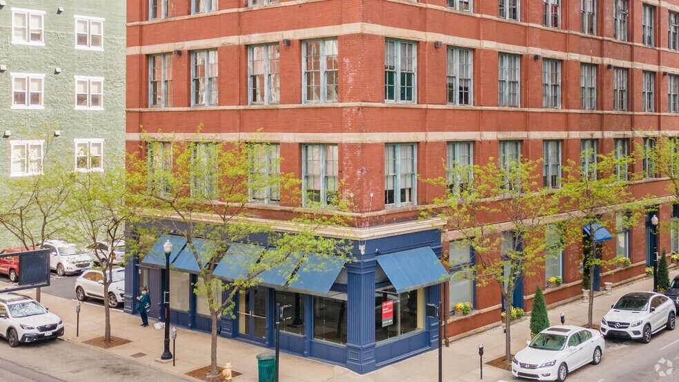 304-310 E 8th St, Cincinnati, OH à louer - Photo du bâtiment - Image 3 de 4