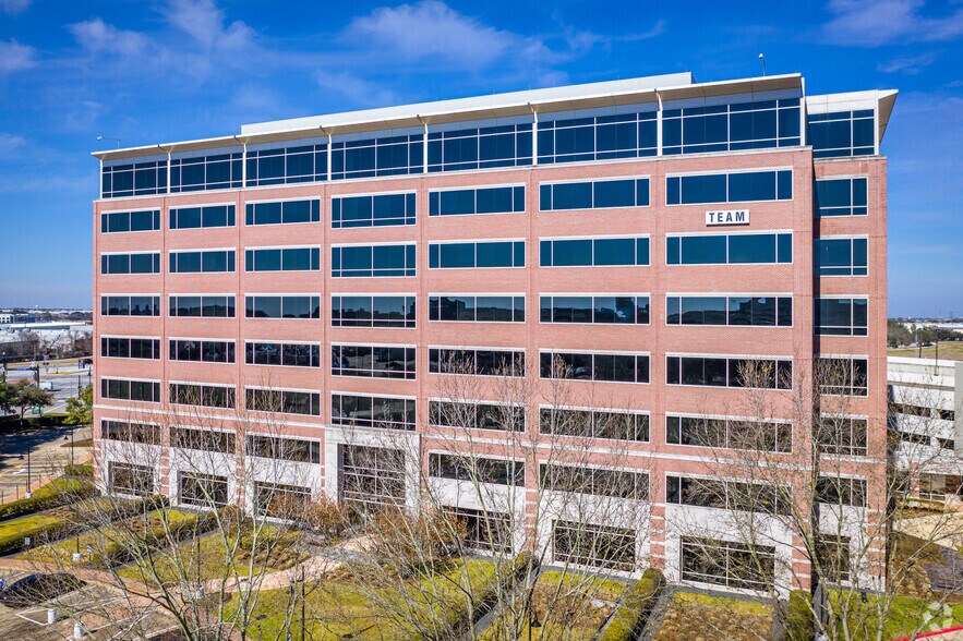 13131 Dairy Ashford Rd, Sugar Land, TX à louer - Photo du bâtiment - Image 3 de 10