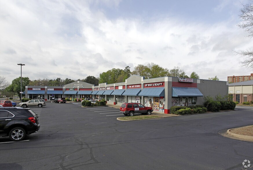 301 Club Manor Dr, Maumelle, AR à louer - Photo principale - Image 2 de 11